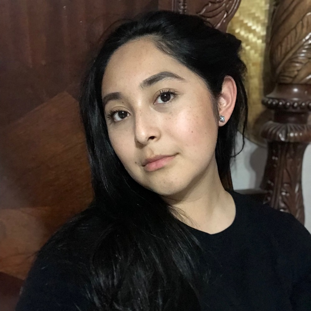 Meet your Posher, Kathia